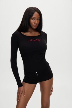 x BELLA HADID Bradley Knit Booty Shorts – Lone Star Black