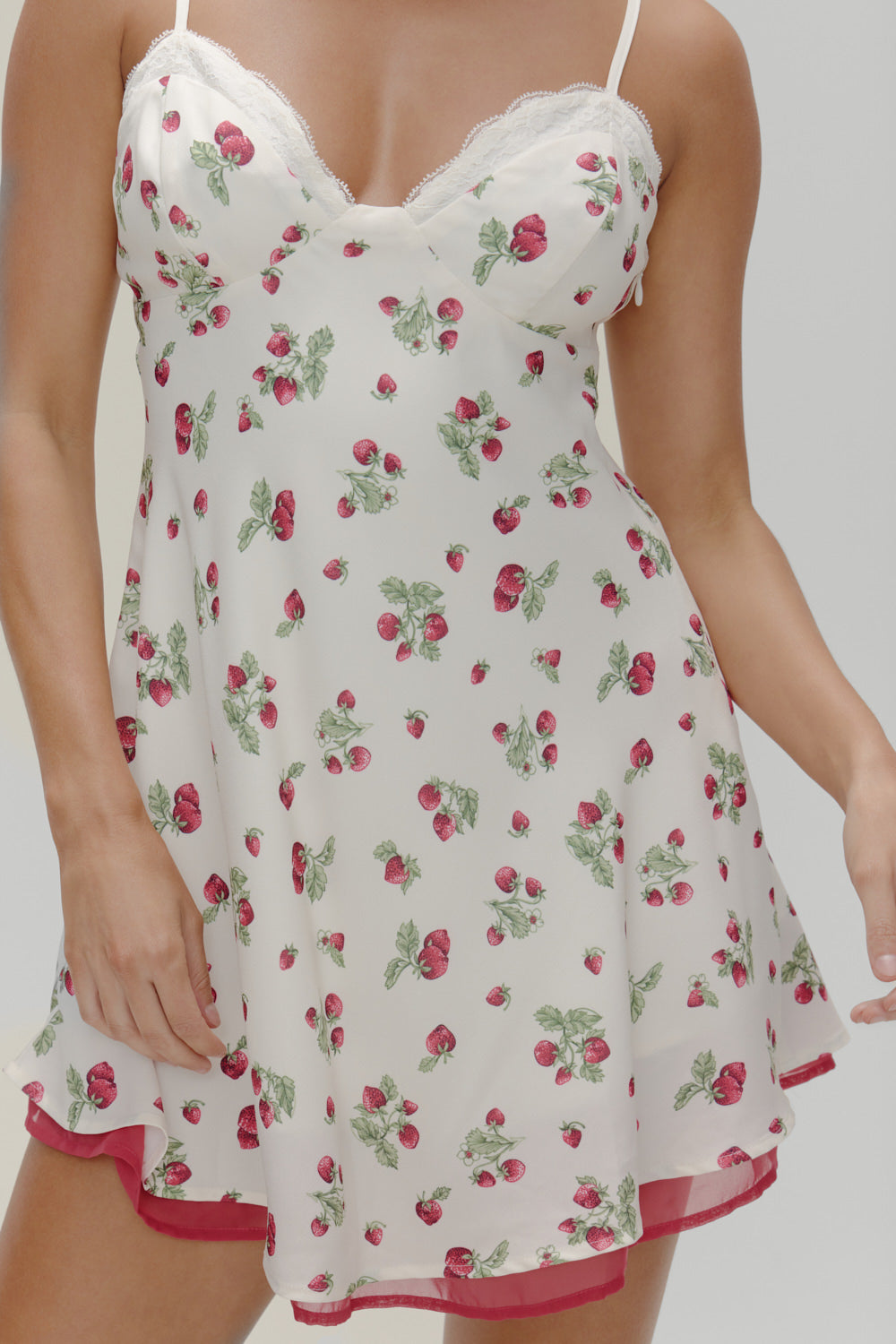 Frankiesbikinis-KenleyDress-StrawberryField-Detail.jpg