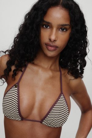 x BELLA HADID Nick Triangle Bikini Top – Lasso