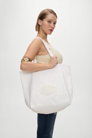 x BELLA HADID Southwest Weekender Bag – White